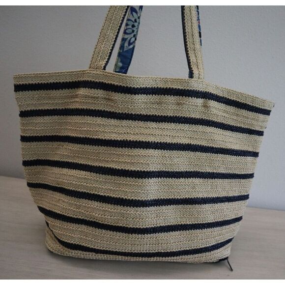 Vera Bradley Lotus Flower Swirl Print Seashore Beach Bag w/Zip Around Bottom - Picture 10 of 10